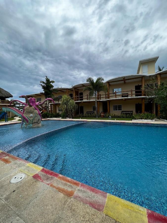 Hotel Pazifico En Монтеррико Екстер'єр фото